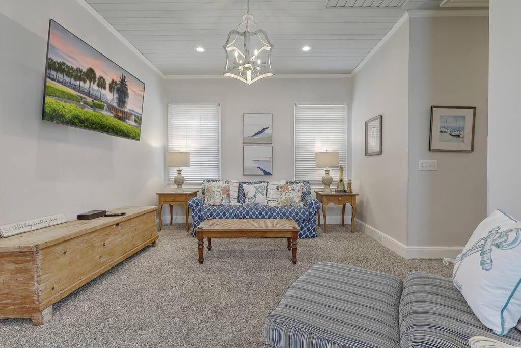 Grand Pavilion 15 - Oceanfront Home! Pool Pass Isle of Palms Eksteriør bilde